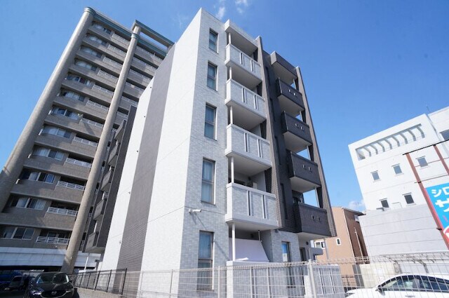 福岡県福岡市東区箱崎４丁目の物件外観写真