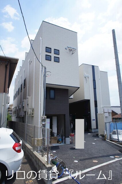 福岡空港駅 徒歩10分 1-2階の物件外観写真