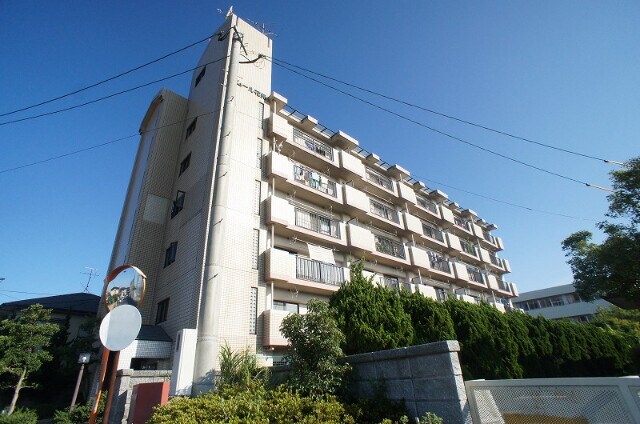 福岡県古賀市花見東４丁目の物件外観写真