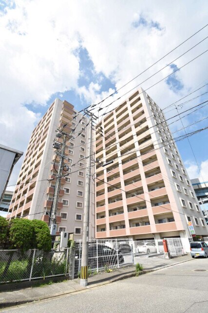 リファレンス箱崎の物件外観写真