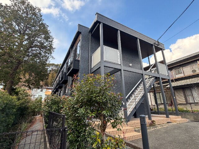 教育大前駅 徒歩7分の物件外観写真