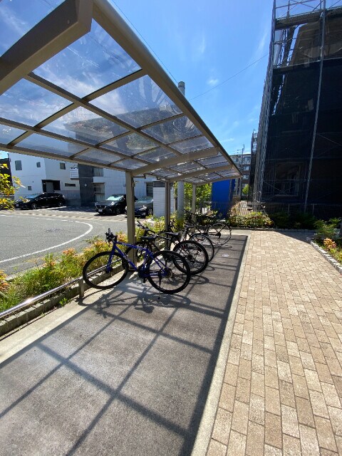 今宿駅 徒歩8分 1階の物件外観写真