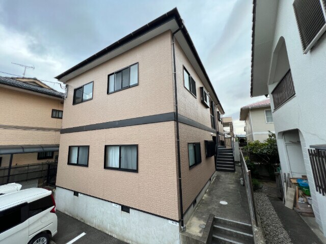 福岡県古賀市花鶴丘２丁目の物件外観写真