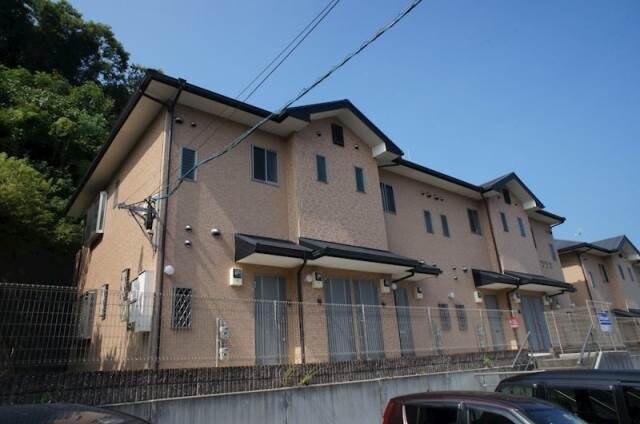 東郷駅 徒歩5分の物件外観写真