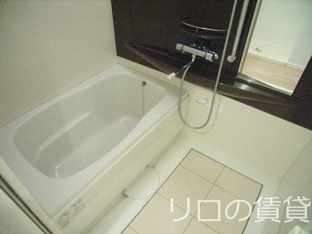 吉塚駅 徒歩3分 11階の物件内観写真