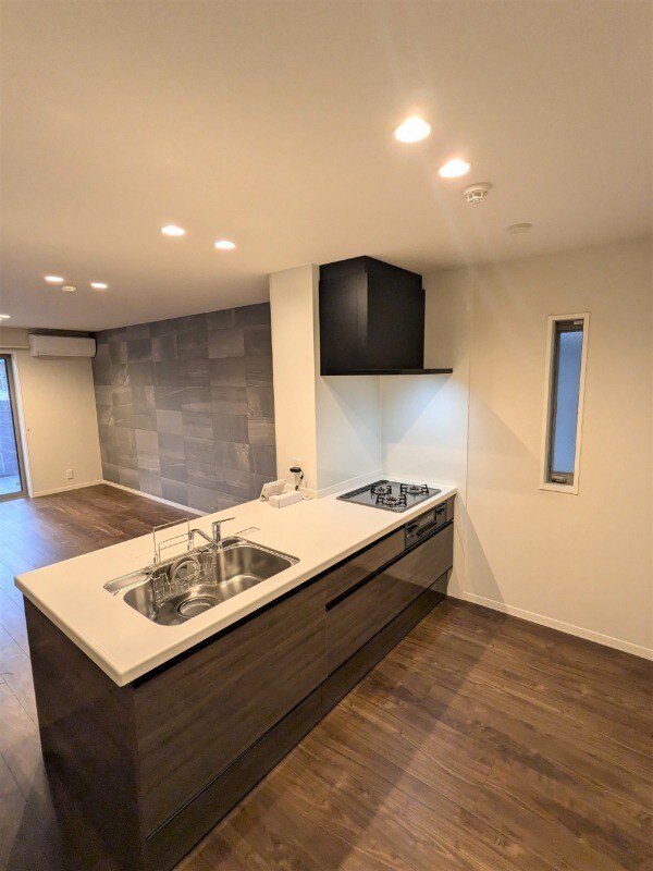 福岡空港駅 徒歩5分 1階の物件内観写真