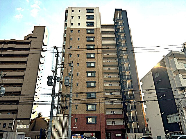 ギャラクシーヴィーラブライトの物件外観写真