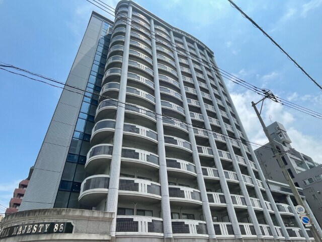 ロイヤルマジェスティの物件外観写真