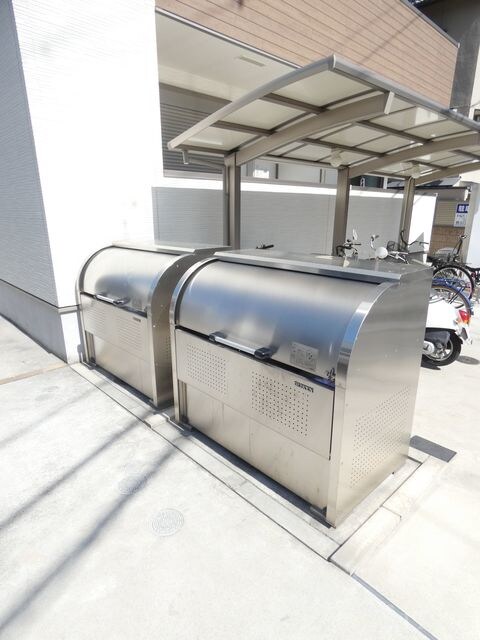 出戸駅 徒歩4分 1階の物件外観写真