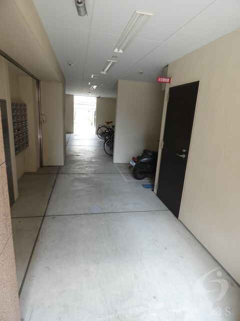 出屋敷駅 徒歩8分 2階の物件外観写真