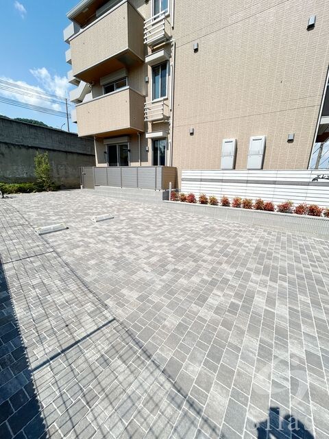 摂津本山駅 徒歩10分 1階の物件外観写真