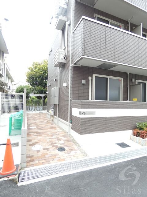 伊丹駅 徒歩3分 2階の物件外観写真