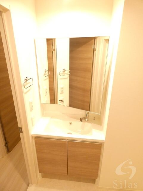 伊丹駅 徒歩3分 2階の物件内観写真