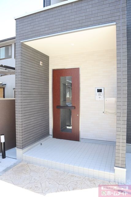 岡町駅 徒歩6分 1階の物件外観写真