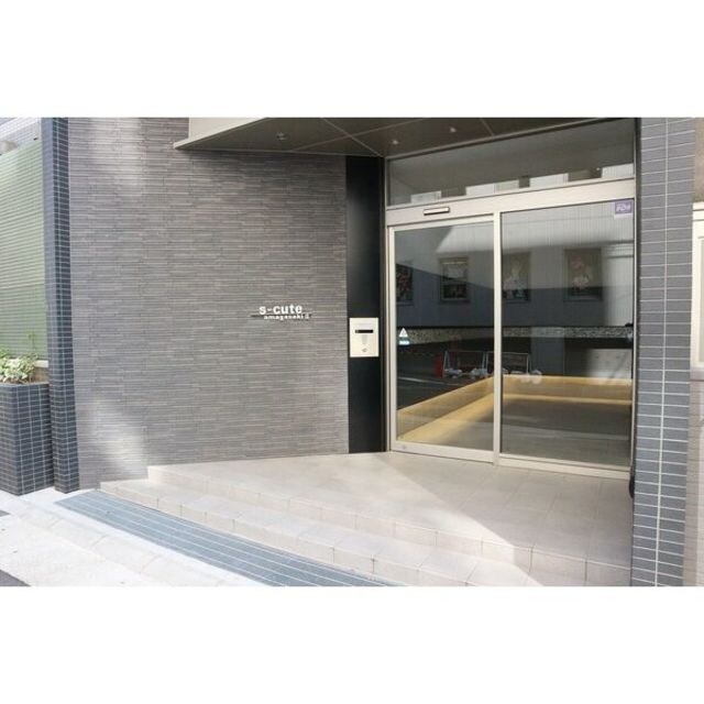 尼崎駅 徒歩2分 6階の物件外観写真