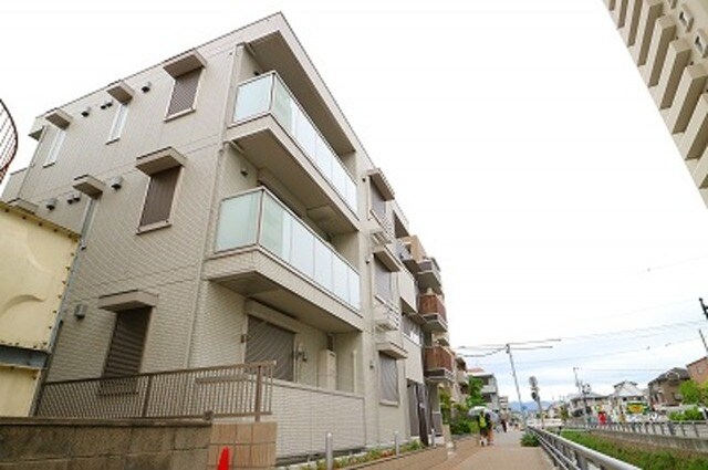 西宮北口駅 徒歩4分 1階の物件外観写真