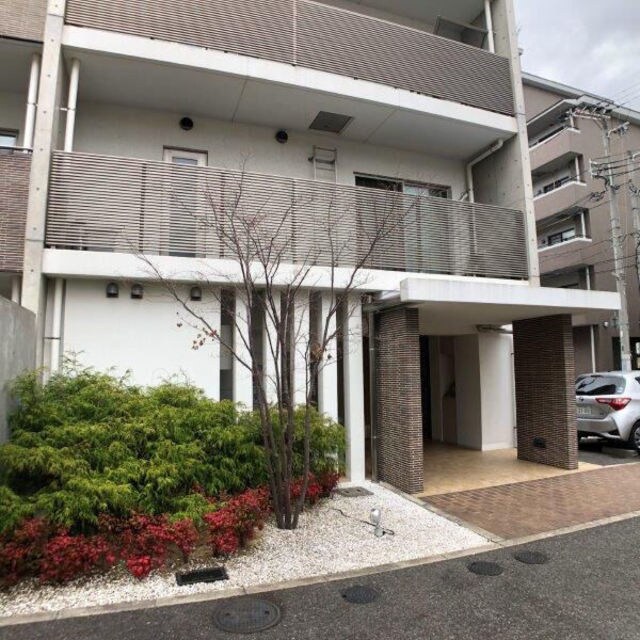 摂津本山駅 徒歩5分 1階の物件外観写真