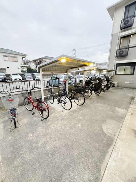 出屋敷駅 徒歩10分 2階の物件外観写真