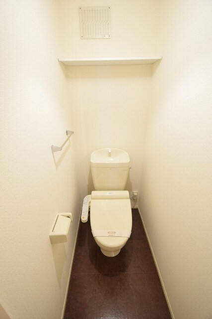 伊丹駅 バス30分  鴻池東バス停下車：停歩3分 1階の物件内観写真