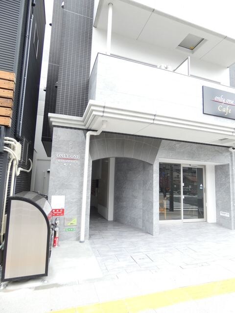 川西能勢口駅 徒歩3分の物件外観写真