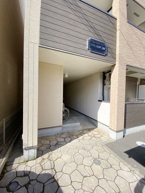 杉本町駅 徒歩3分 2階の物件外観写真