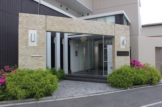 大阪府豊中市利倉東２丁目の物件外観写真