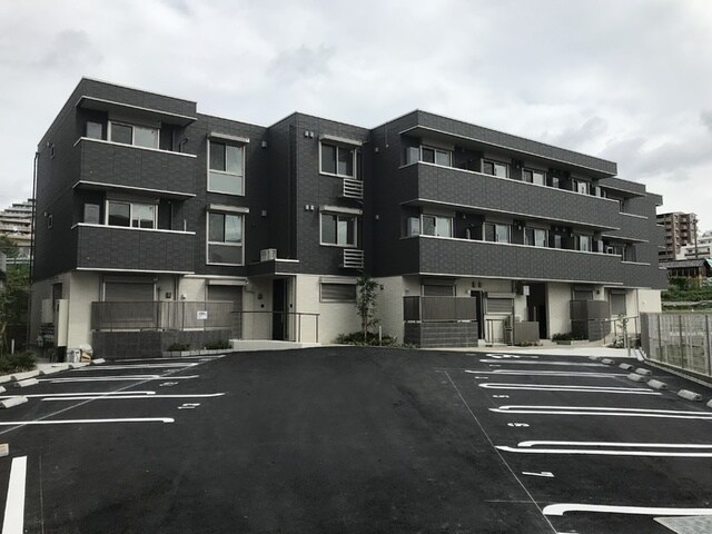 桃山台駅 バス8分  緑地公園グリーンハイツ前下車：停歩4分 3階の物件外観写真