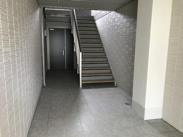 桃山台駅 バス8分  緑地公園グリーンハイツ前下車：停歩4分 3階の物件外観写真