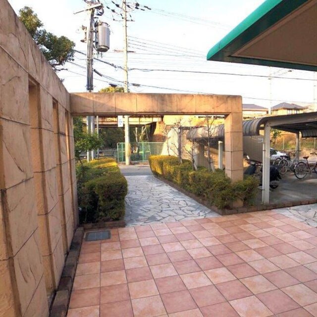 清荒神駅 徒歩3分 3階の物件外観写真