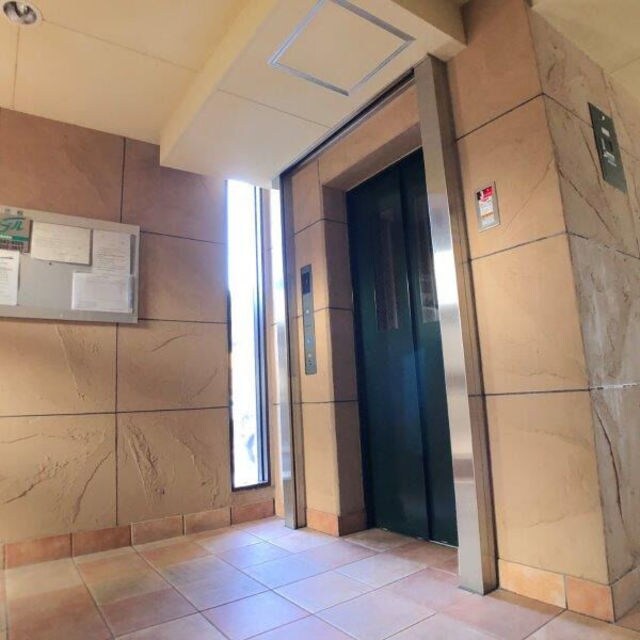 清荒神駅 徒歩3分 3階の物件外観写真