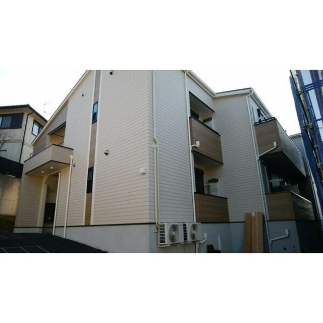 清荒神駅 徒歩3分の物件外観写真