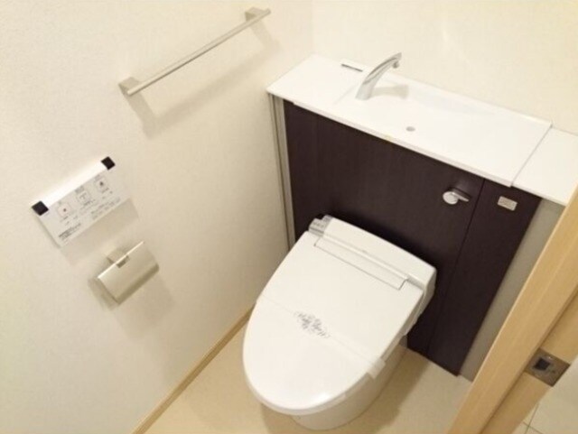 尼崎駅 徒歩4分 7階の物件内観写真