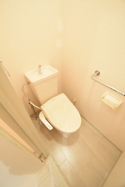 大倉山駅 徒歩20分 2階の物件内観写真