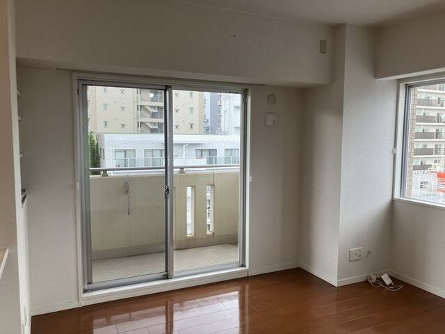 伊丹駅 徒歩3分 8階の物件内観写真