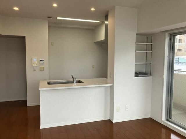 伊丹駅 徒歩3分 8階の物件内観写真