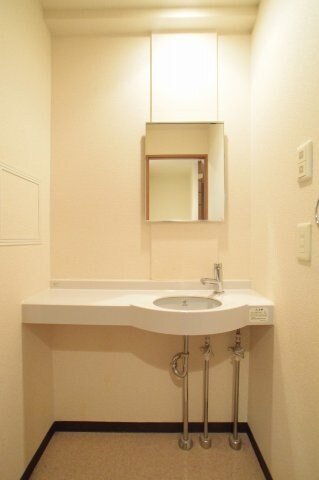 ロジェ今福鶴見の物件内観写真