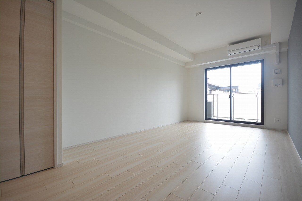 スプランディッド京橋EASTの物件内観写真