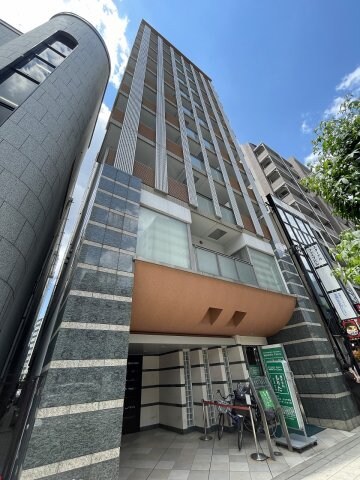 スペチアーレの物件外観写真