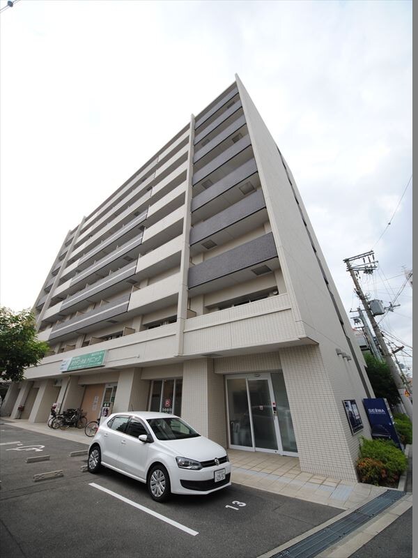 グランシャリオの物件外観写真