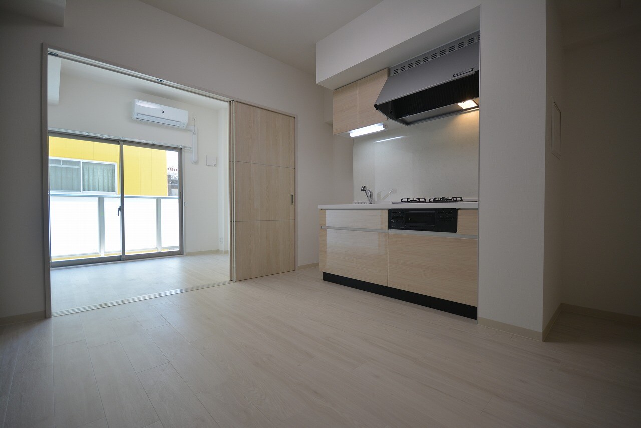 AMKレフィナード中宮の物件内観写真