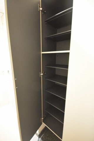 AMKレフィナード中宮の物件内観写真