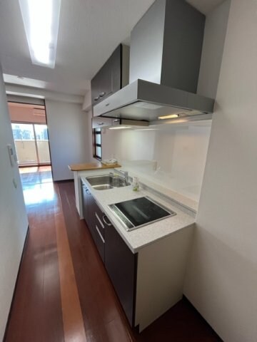 コンソラーレ東野田の物件内観写真