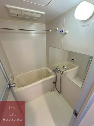 シャトー・レイクルイーズの物件内観写真