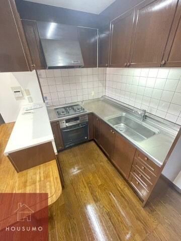 ロイヤルコート生江の物件内観写真