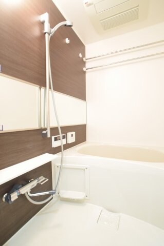 W.O.B.KYOBASHIの物件内観写真