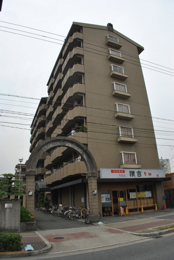 日宝ライフ放出西の物件外観写真