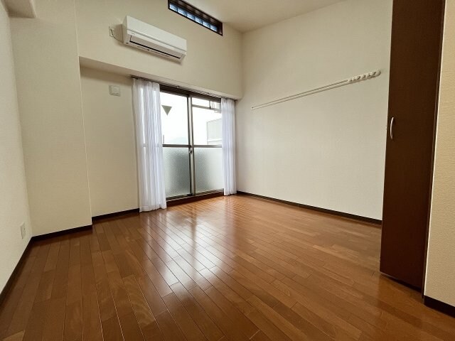 ラクラス高殿の物件内観写真