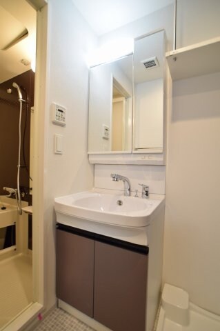 ファーストフィオーレ京橋ブレイニーの物件内観写真