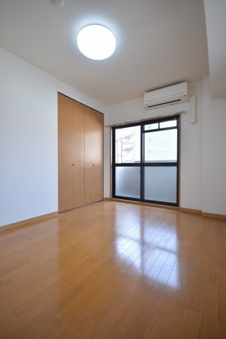 クイーンズコート天満の物件内観写真