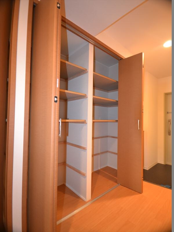 パイン　ヴィレッジの物件内観写真